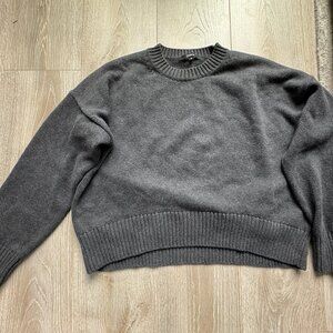 Quince 100% Organic Cotton Boyfriend Crew Size Small